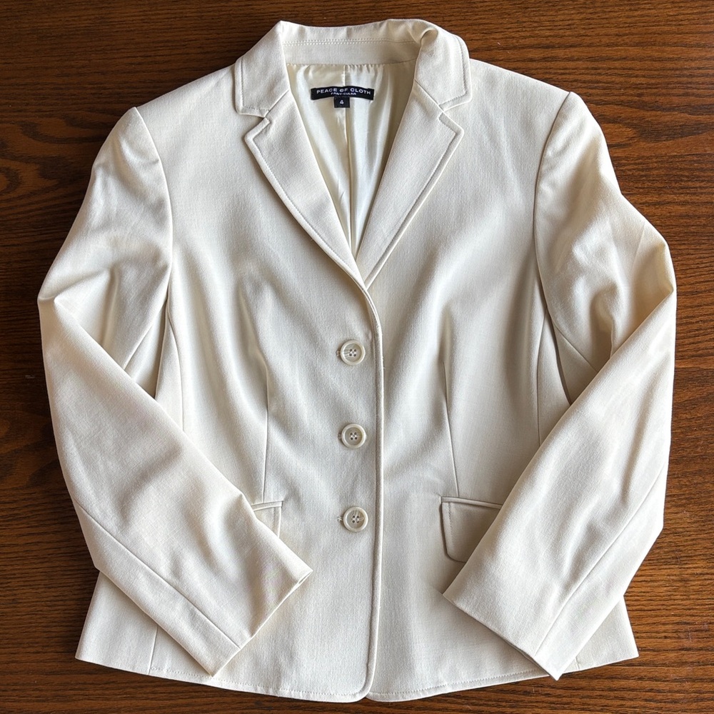 Peace of Cloth Ecru/ivory  3 button lined stretch Blazer EUC